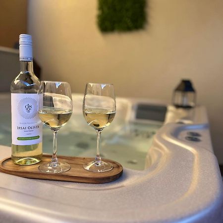 Varfal Apartman II Егер Екстериор снимка