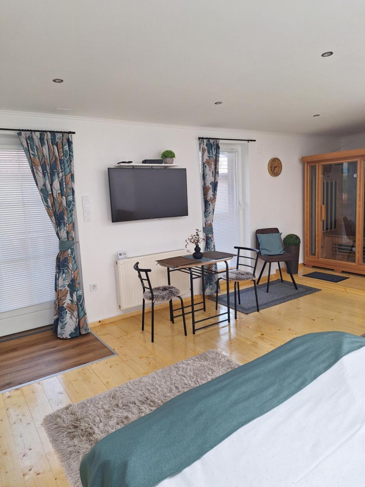 Varfal Apartman II Егер Стая снимка
